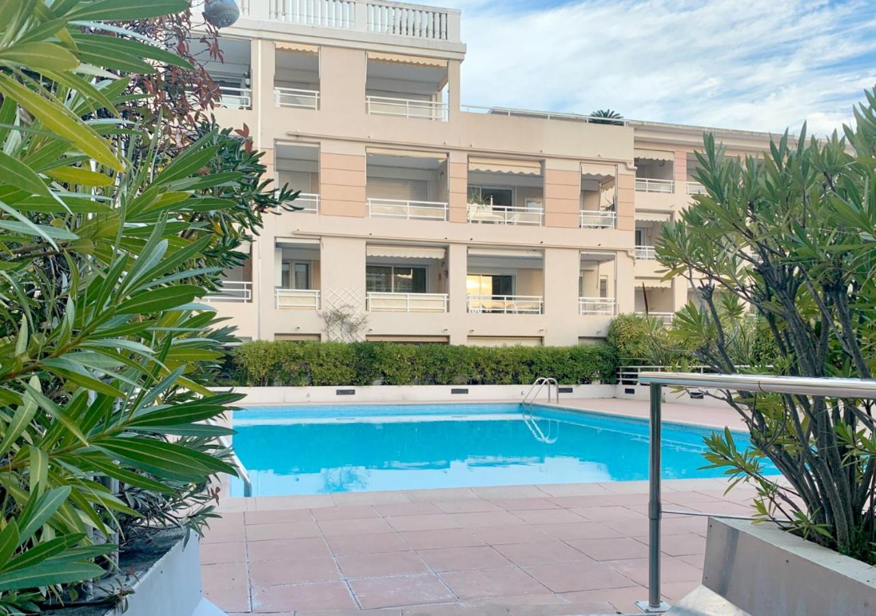 Amour Azur love room avec jacuzzi et piscine Vallauris Extérieur photo